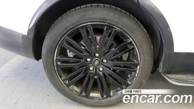 Land Rover Discovery 3.0 TD6 HSE Luxury