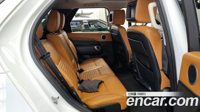 Land Rover Discovery 3.0 TD6 HSE Luxury