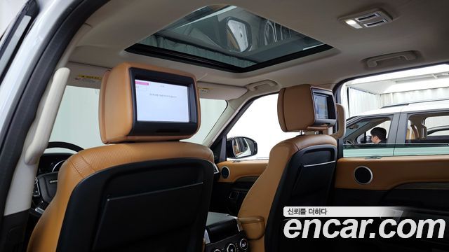Land Rover Discovery 3.0 TD6 HSE Luxury