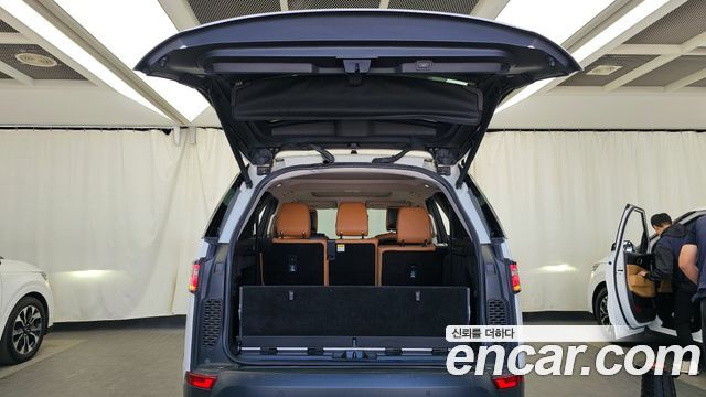 Land Rover Discovery 3.0 TD6 HSE Luxury