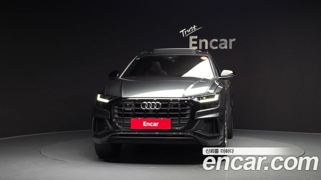 Audi Q8 55 TFSI Quattro Premium