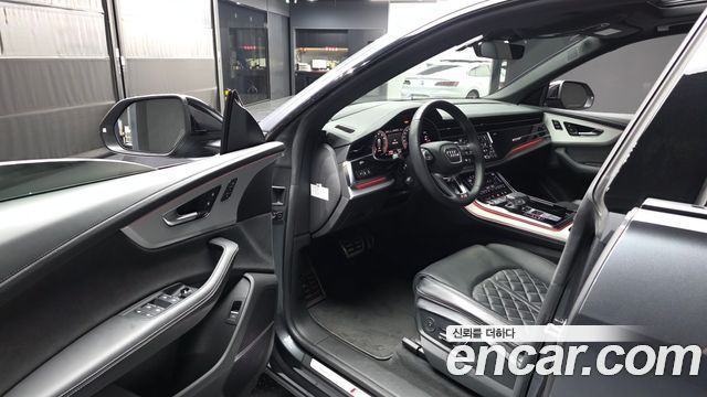 Audi Q8 55 TFSI Quattro Premium