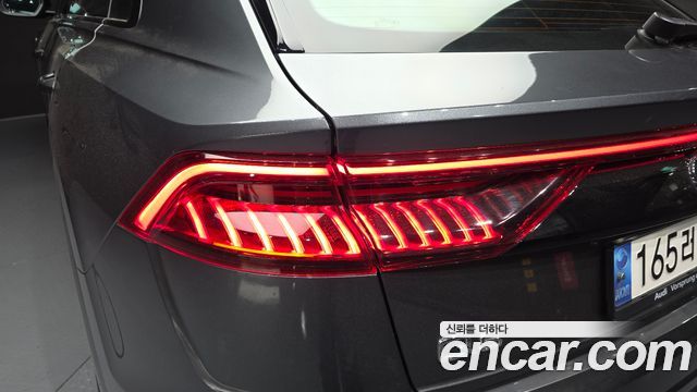 Audi Q8 55 TFSI Quattro Premium