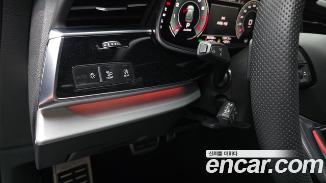 Audi Q8 55 TFSI Quattro Premium