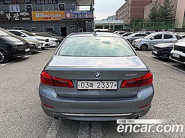 BMW 5-Series 530i Luxury Plus