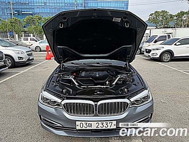 BMW 5-Series 530i Luxury Plus