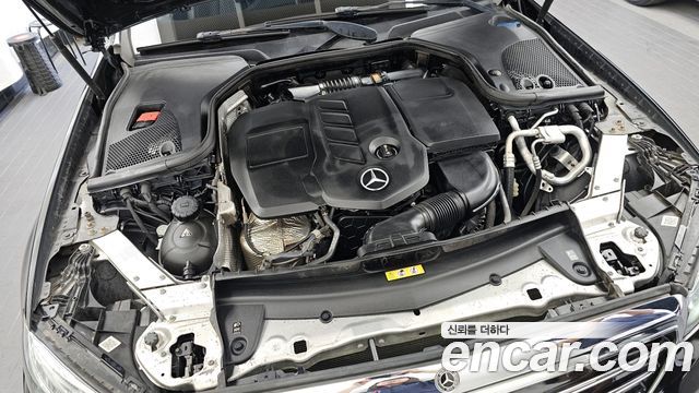 Mercedes-Benz E-Class E220d 4MATIC Exclusive
