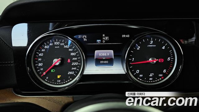 Mercedes-Benz E-Class E220d 4MATIC Exclusive