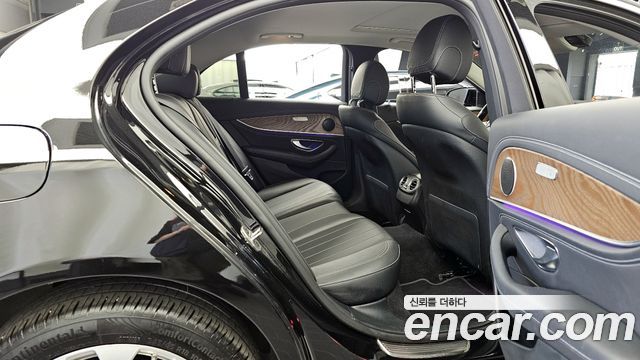 Mercedes-Benz E-Class E220d 4MATIC Exclusive