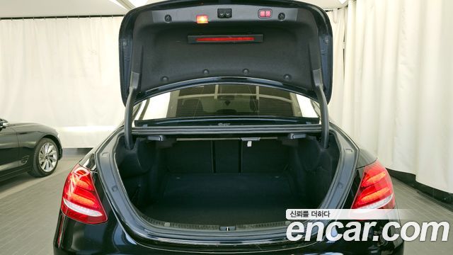 Mercedes-Benz E-Class E220d 4MATIC Exclusive