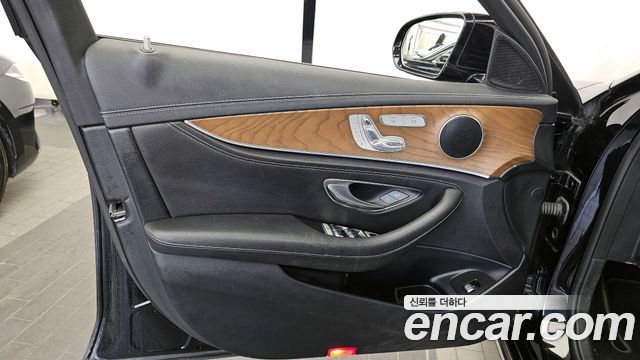 Mercedes-Benz E-Class E220d 4MATIC Exclusive