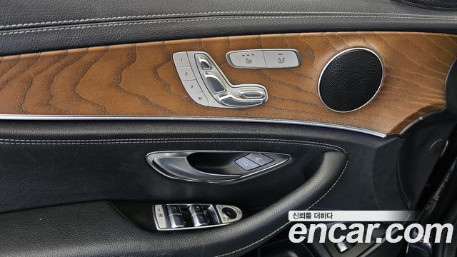 Mercedes-Benz E-Class E220d 4MATIC Exclusive