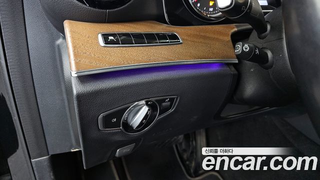 Mercedes-Benz E-Class E220d 4MATIC Exclusive