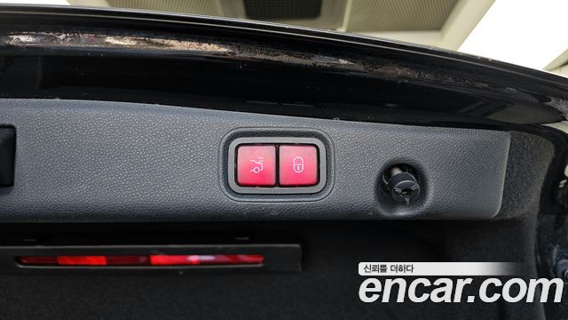 Mercedes-Benz E-Class E220d 4MATIC Exclusive
