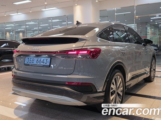 Audi Q4 e-tron 45 Sportback