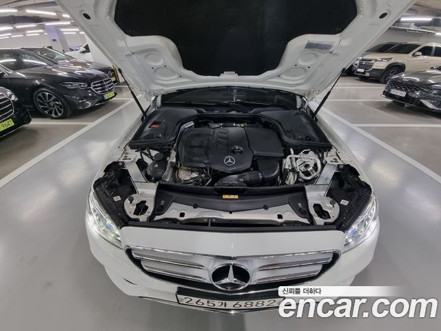 Mercedes-Benz E-Class E220d Avantgarde