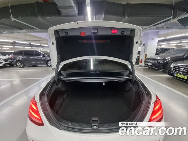 Mercedes-Benz E-Class E220d Avantgarde