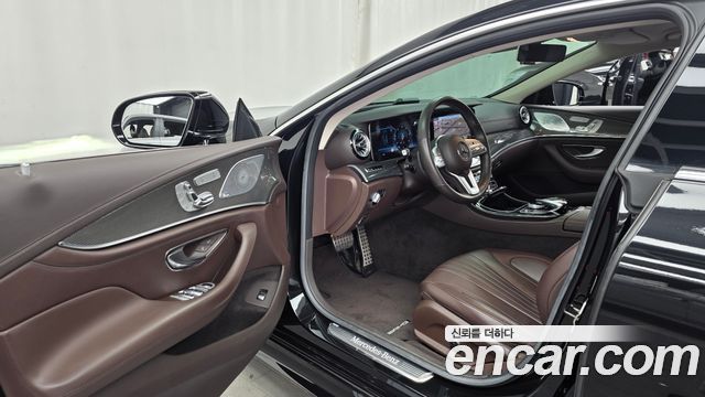 Mercedes-Benz CLS-Class CLS300d AMG Line