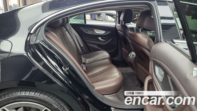 Mercedes-Benz CLS-Class CLS300d AMG Line