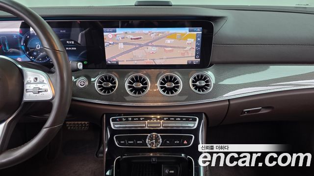 Mercedes-Benz CLS-Class CLS300d AMG Line