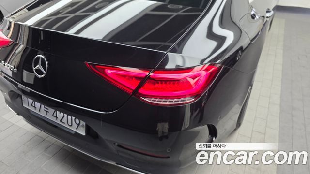 Mercedes-Benz CLS-Class CLS300d AMG Line