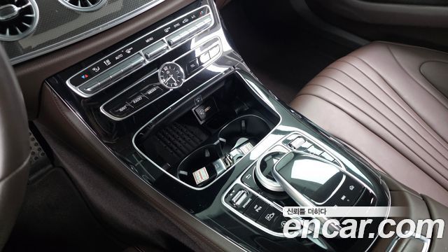 Mercedes-Benz CLS-Class CLS300d AMG Line