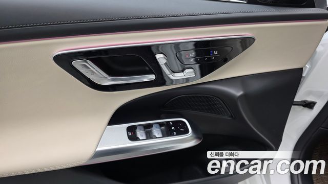 Mercedes-Benz E-Class E200 Avantgarde