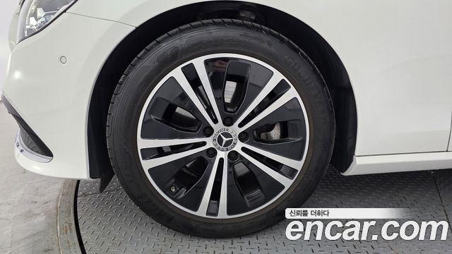 Mercedes-Benz E-Class E250 Avantgarde