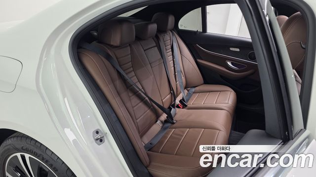 Mercedes-Benz E-Class E250 Avantgarde