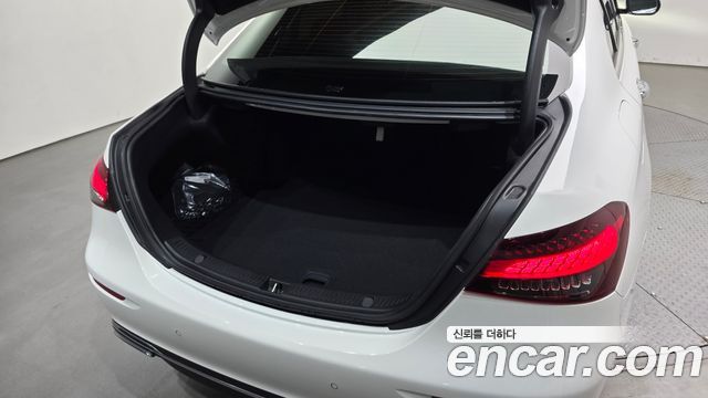 Mercedes-Benz E-Class E250 Avantgarde