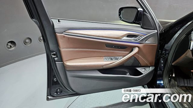BMW 5-Series 520d M Sport Package Plus
