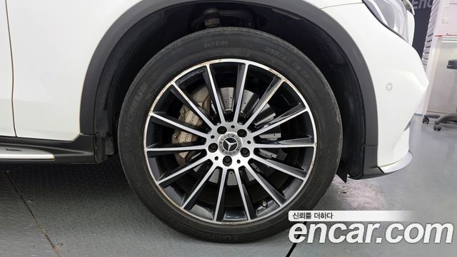 Mercedes-Benz GLC-Class GLC220 d 4MATIC Premium Coupe