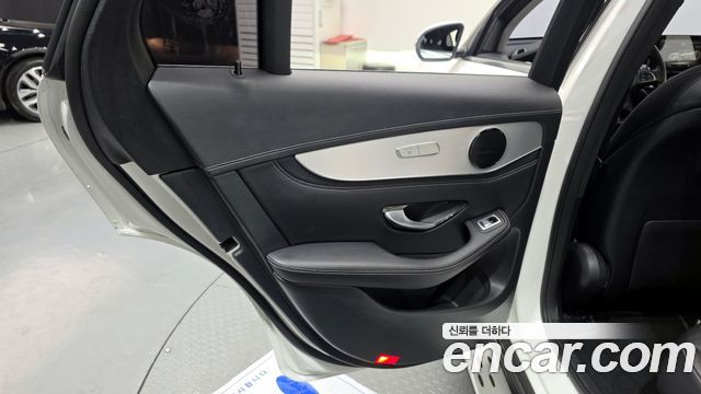 Mercedes-Benz GLC-Class GLC220 d 4MATIC Premium Coupe