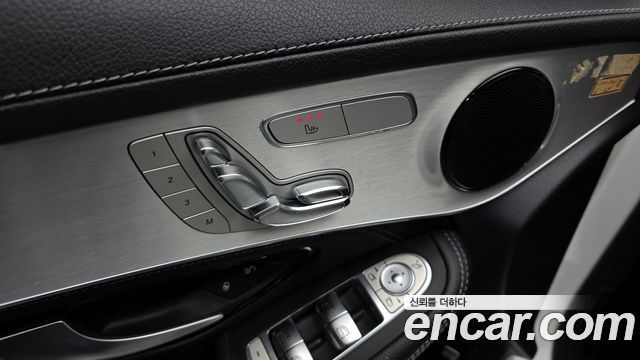Mercedes-Benz GLC-Class GLC220 d 4MATIC Premium Coupe