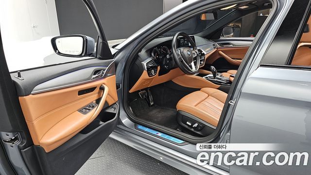 BMW 5-Series 520d M Sport package