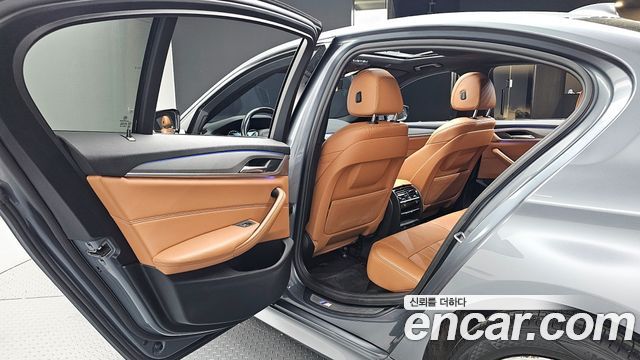 BMW 5-Series 520d M Sport package