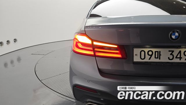 BMW 5-Series 520d M Sport package