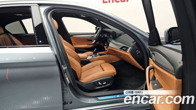 BMW 5-Series 520d M Sport package
