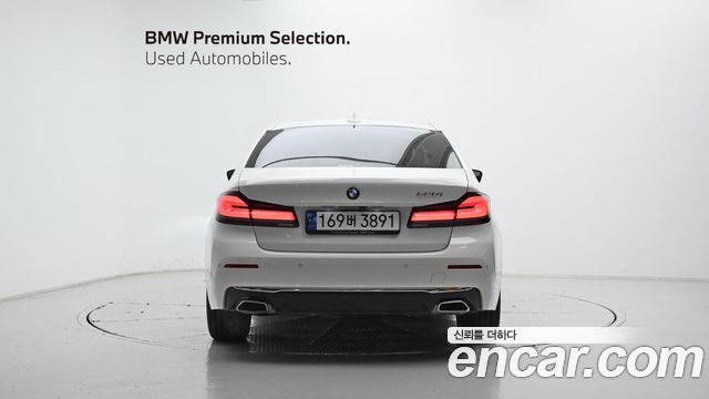 BMW 5Series (G30) 520i Luxury
