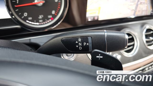 Mercedes-Benz E-Class E220d Avantgarde