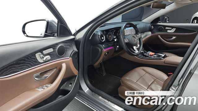 Mercedes-Benz E-Class E220d Avantgarde