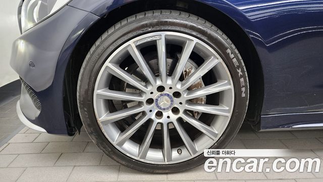 Mercedes-Benz C-Class C200 Coupe