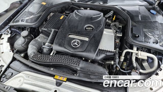 Mercedes-Benz C-Class C200 Coupe