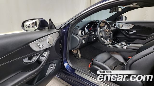 Mercedes-Benz C-Class C200 Coupe