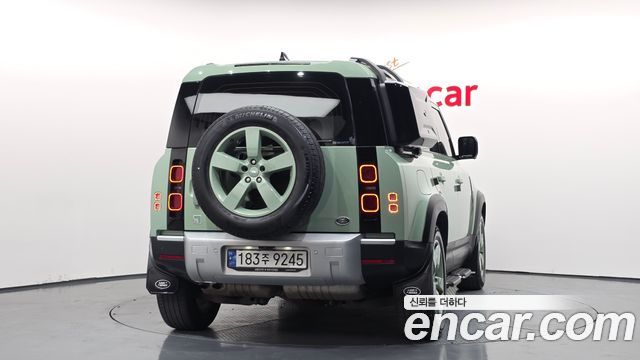 Land Rover Defender 110 D300 75th Edition
