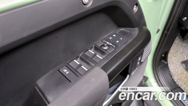 Land Rover Defender 110 D300 75th Edition