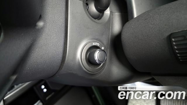 Land Rover Defender 110 D300 75th Edition