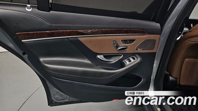 Mercedes-Benz S-Class S560L 4MATIC