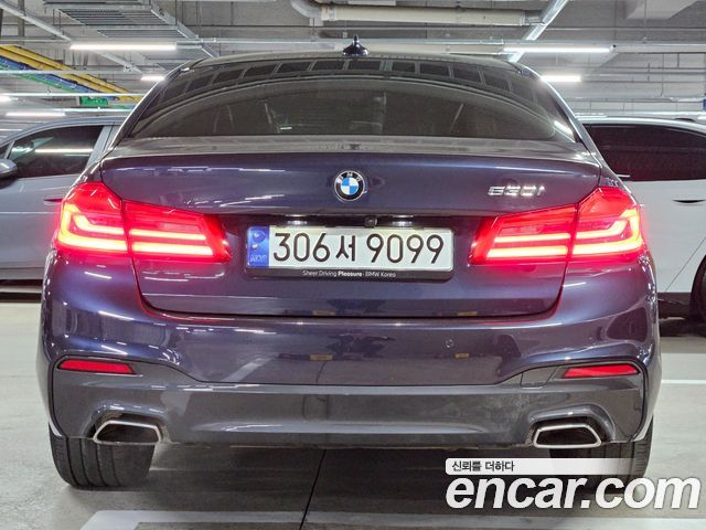 BMW 5-Series 530i M Sport Package Plus