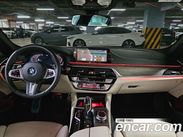 BMW 5-Series 530i M Sport Package Plus